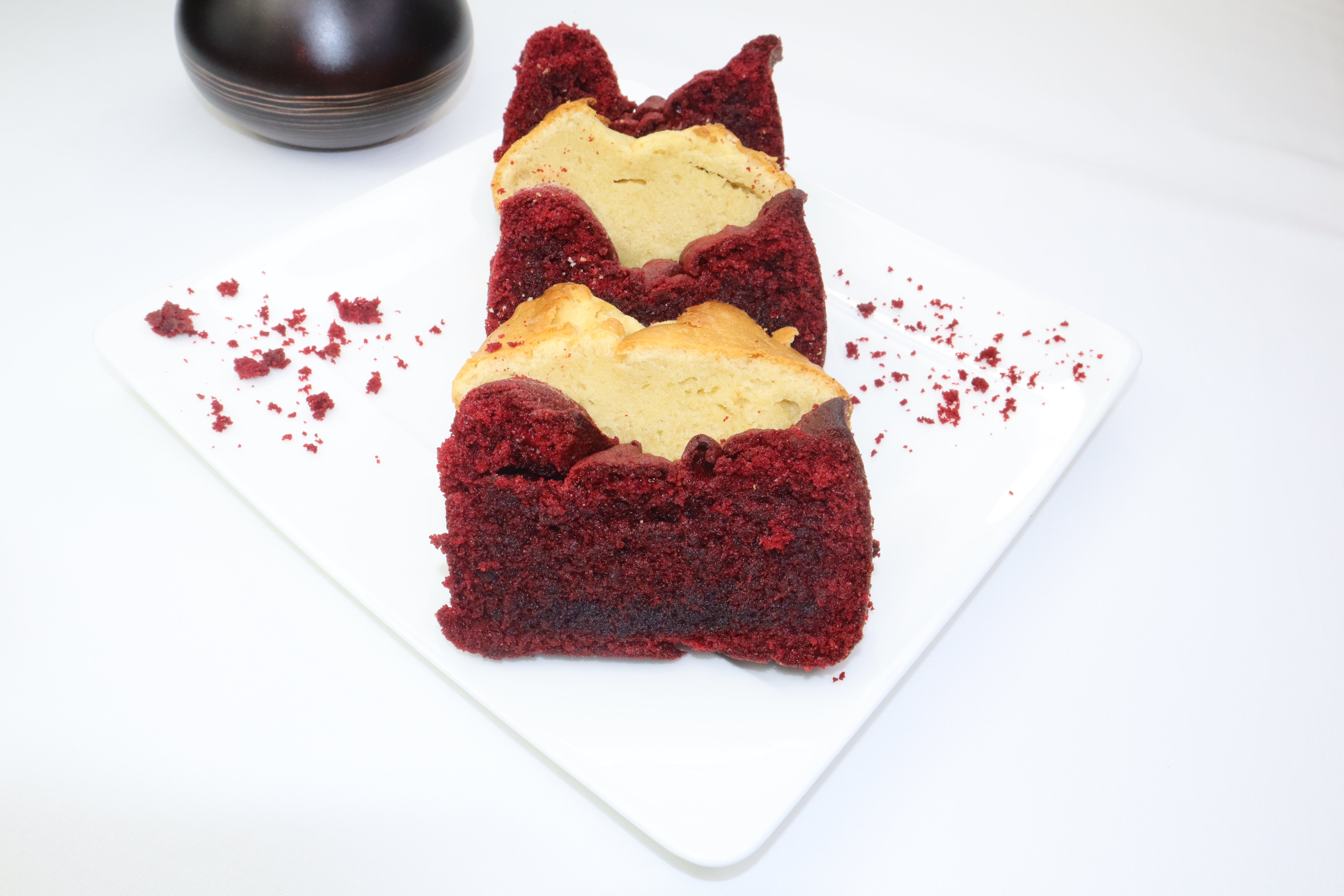 Sliced Sponge Cake