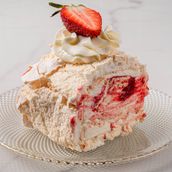 Meringue Roll With Strawberry 1 Pcs