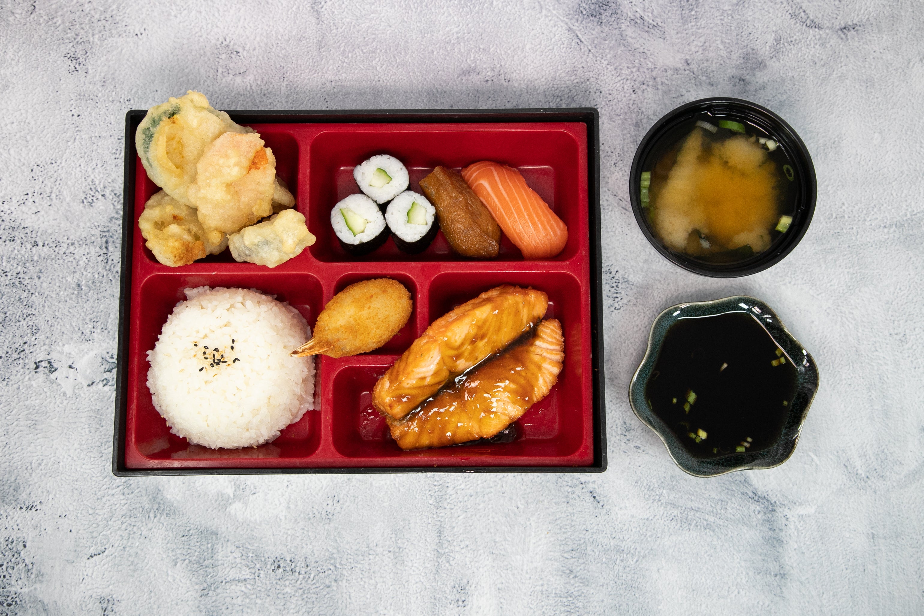 Salmon Teriyaki Bento 照烧三文鱼便当