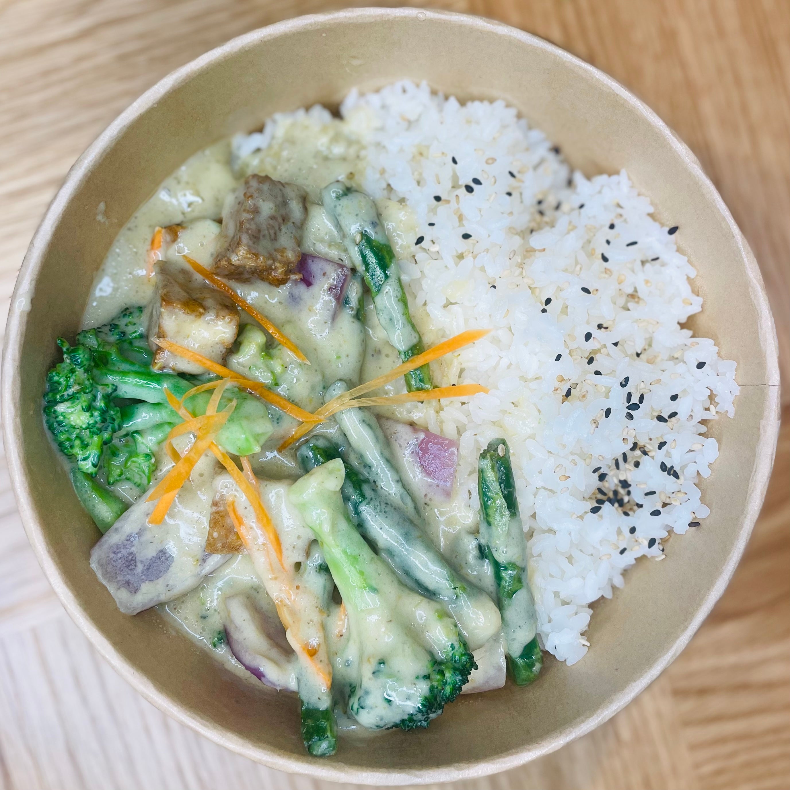 Vegetarian Thai green curry rice