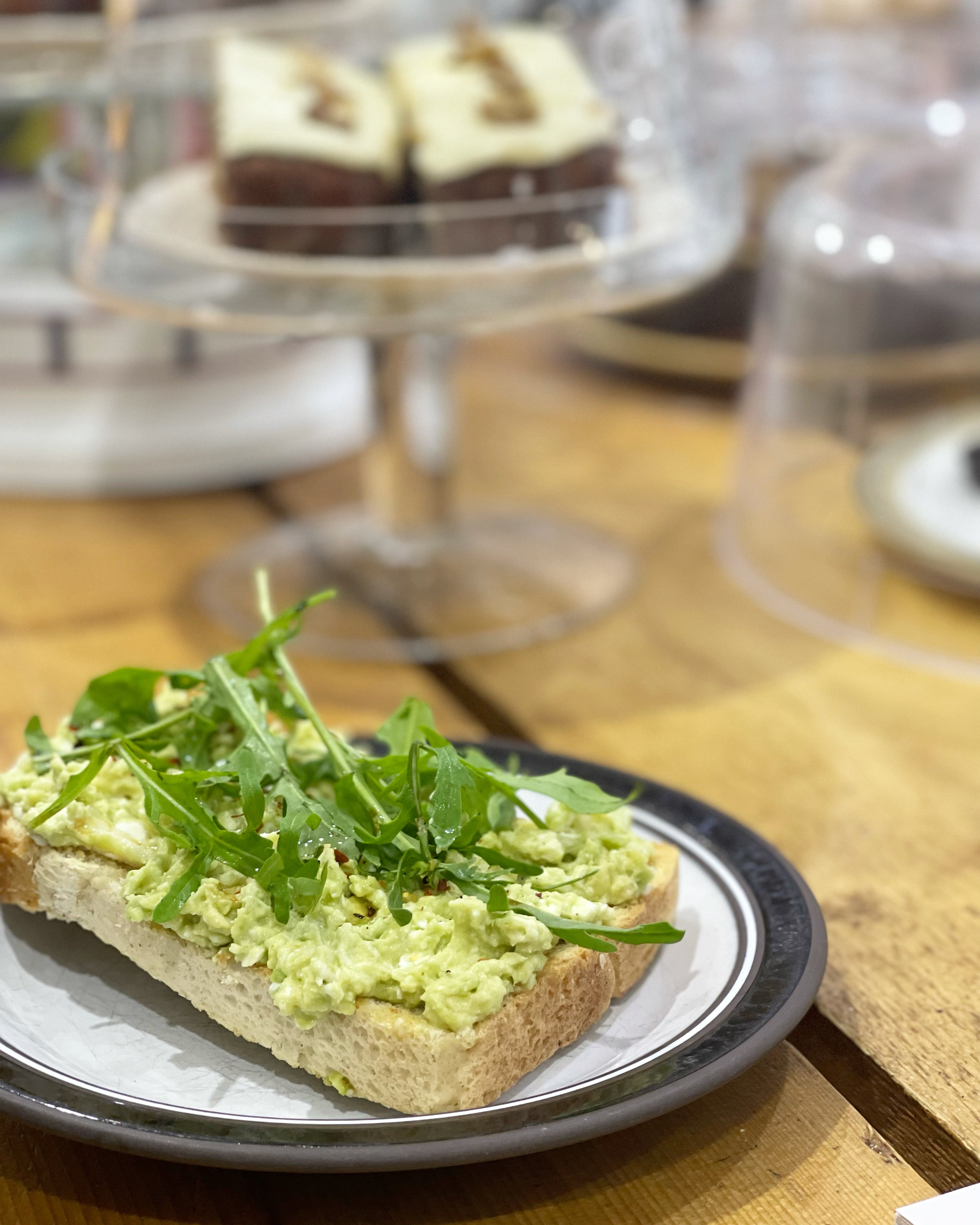 Smashed Avocado on Toast with Chilli Salt (VG)