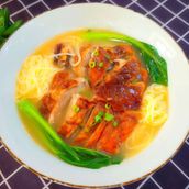 A08 Roast Duck Noodles In Soup烧鸭面