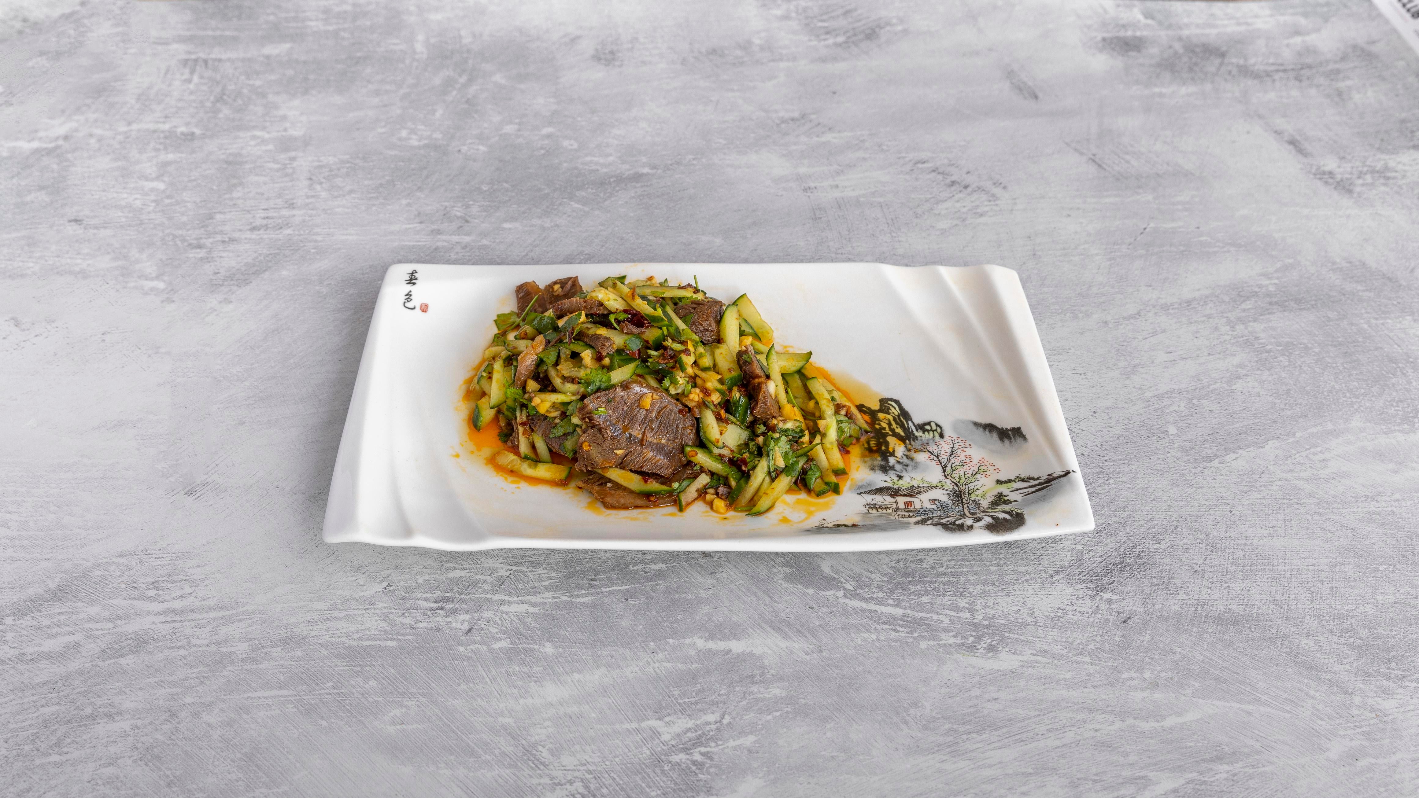 川味牛腱 Sichuan-style beef shank - spicy