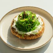 Bagel avo toast