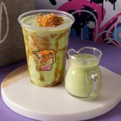 Avocado With Honey And Nuts