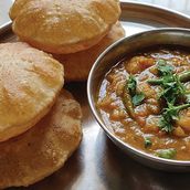 Street style Puri Bhaji
