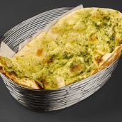 Pesto Naan