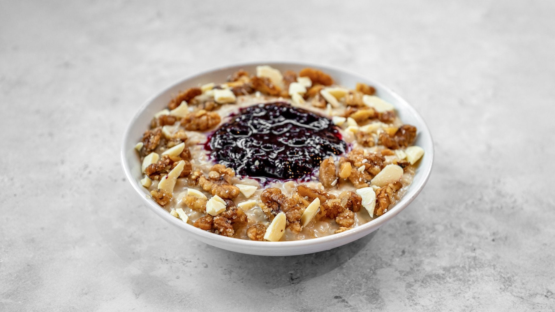 Berry Crunch Porridge