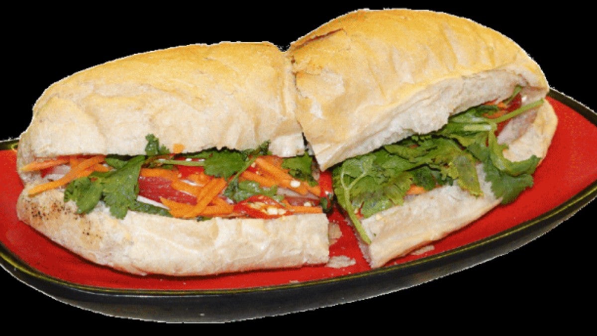 Banh Mi Thit ( Baguette with pork and herbs )( 豬肉香草法式貝果 )