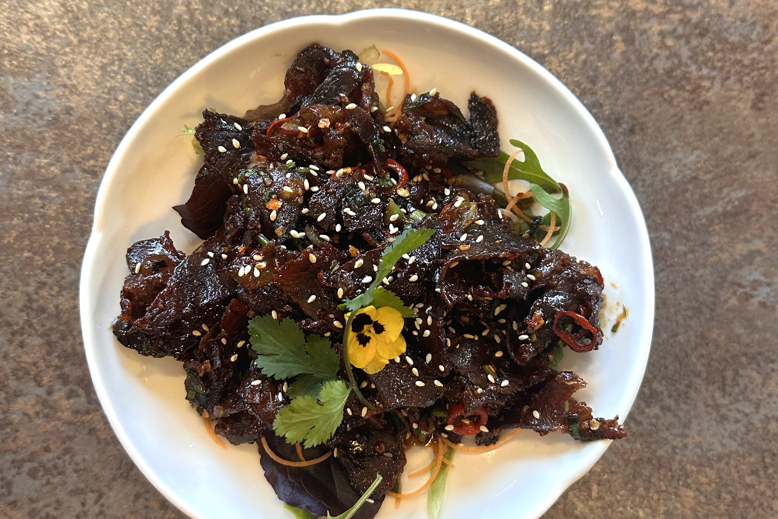 CARAMELISED CRISPY BEEF 燈影牛肉