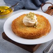 Konafa Chese With Ice Cream