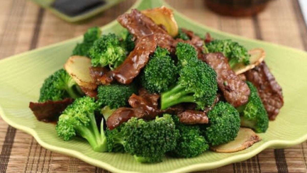 Chicken or Beef with Broccoli