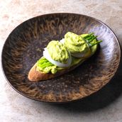 Avocado With Poached Eggs