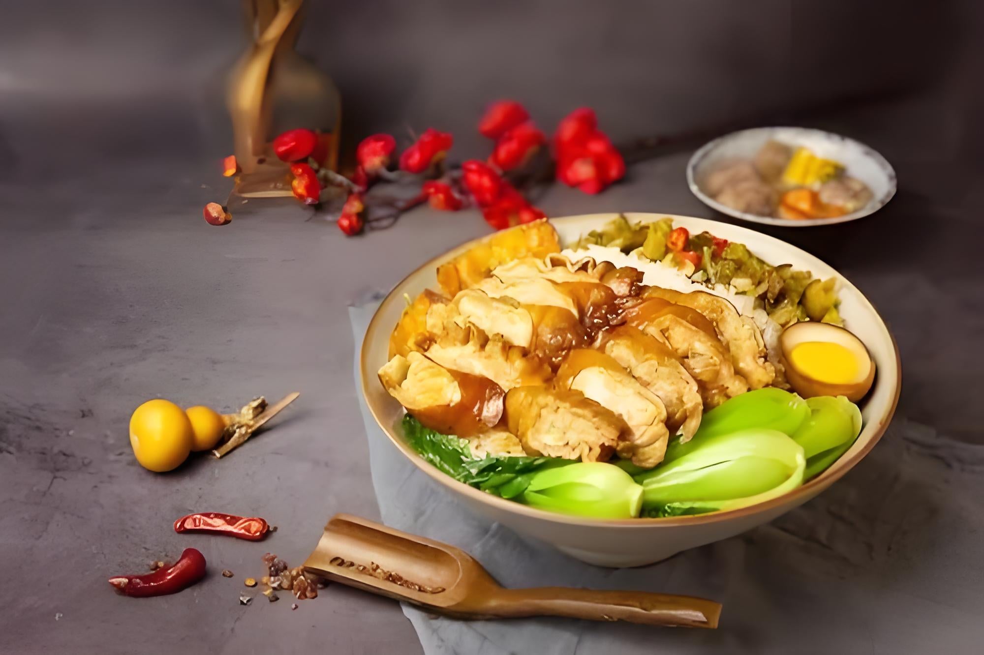 热卤香辣肥肠饭  SLOW BRAISED SPICY PORK CHITTERLING  (INTESTINES) SERVED WITH RICE