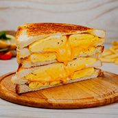Toast Omelette