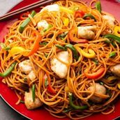 Schezwan Chicken Noodles