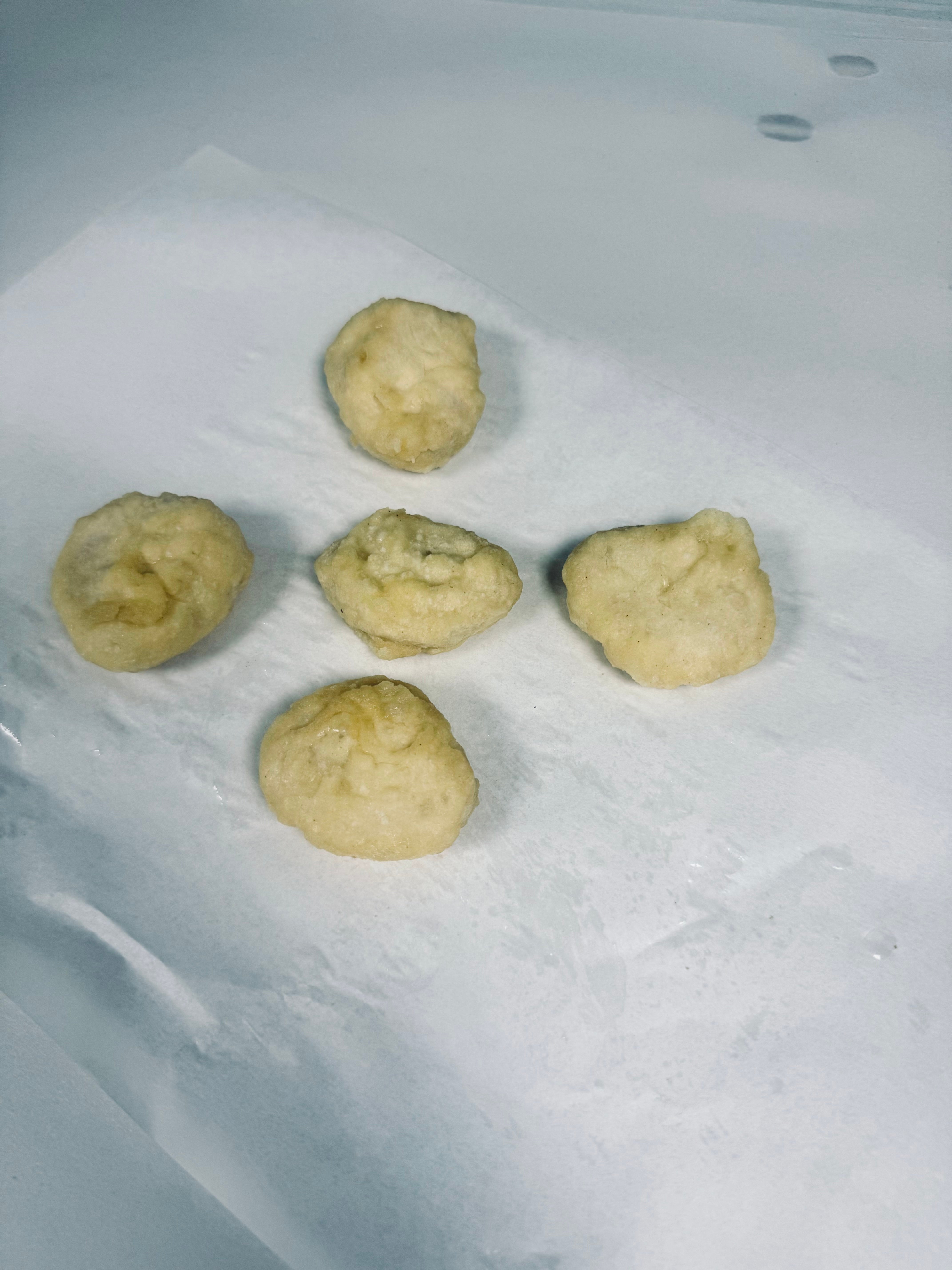 5 chicken nuggets