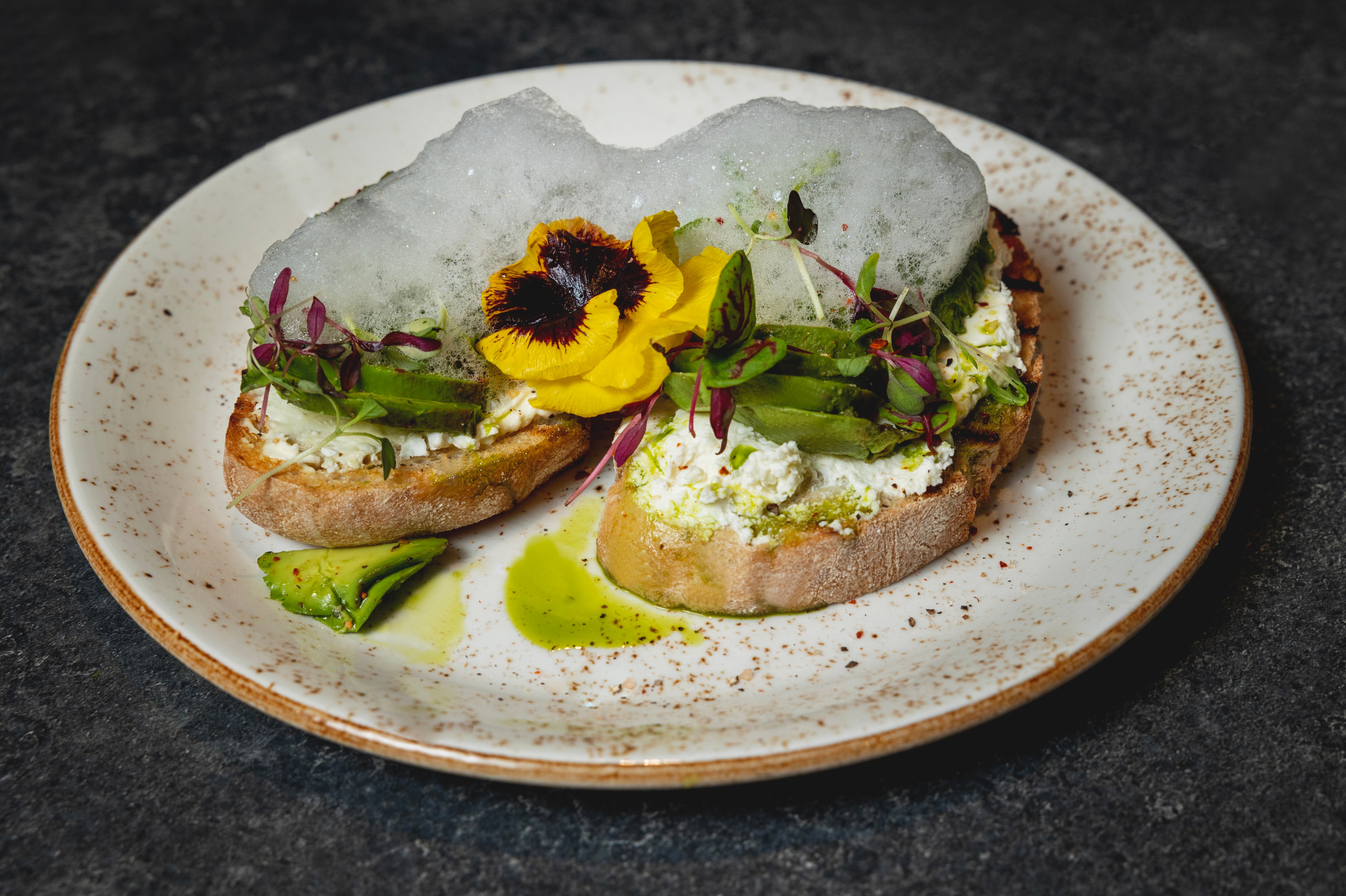 Avocado On toast (V)