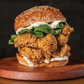CLASSIC CHICKEN CHEESEBURGER