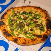 Al Tartufo Pizza Full