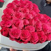 Beautiful Heart Box Big Size 40 Show Her Your Love With Red Rose