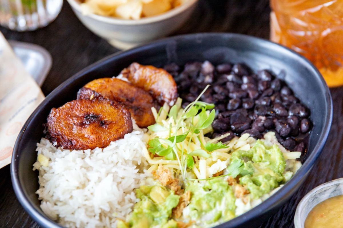 Pabellon Reina (Chicken)