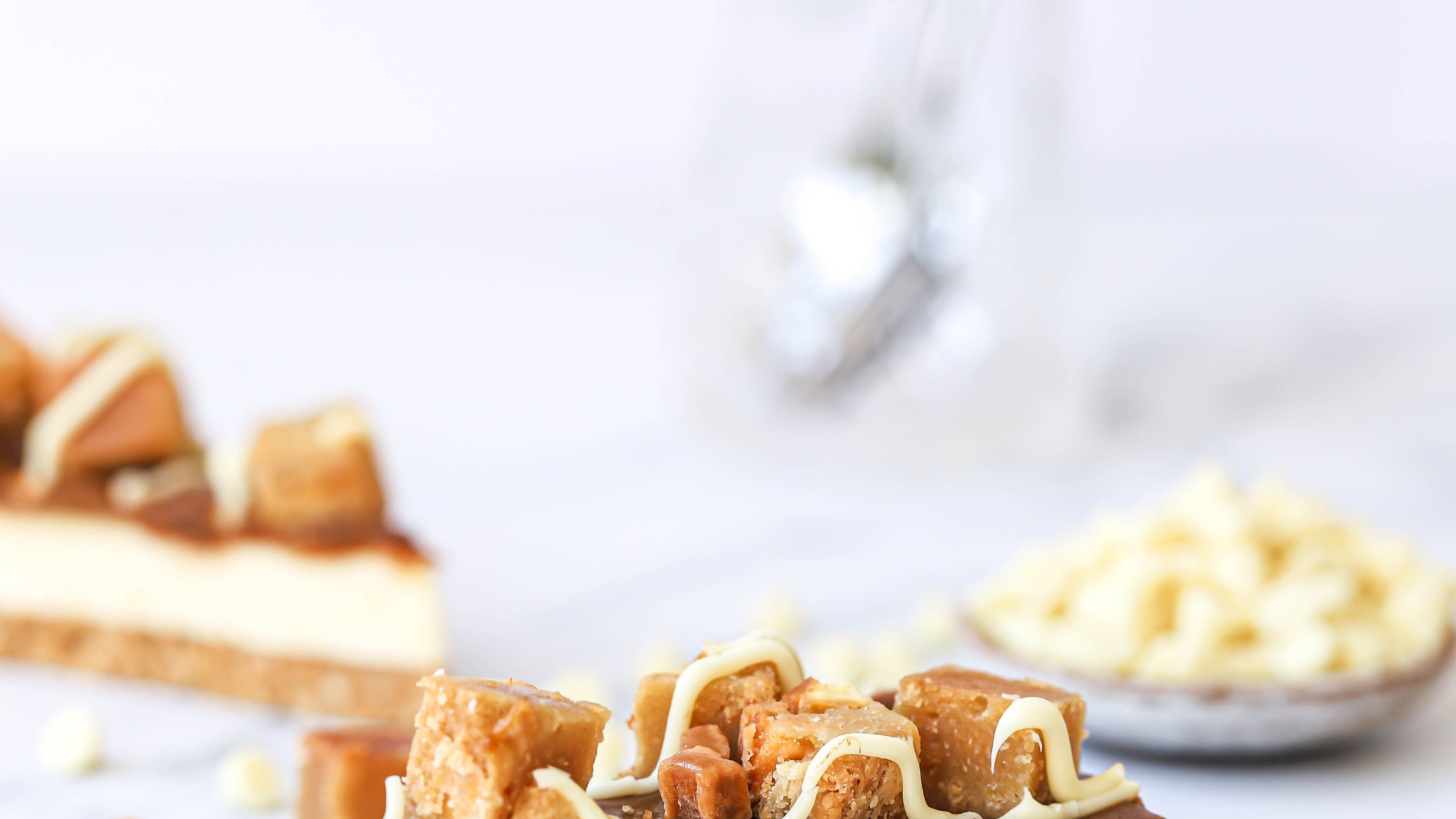 Salted Caramel Blondie Cheesecake