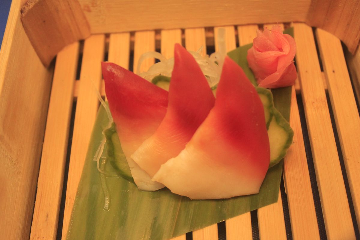 Red Clam Sashimi