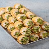 Vanilla Petitfour With White Chocolate And Pistachio