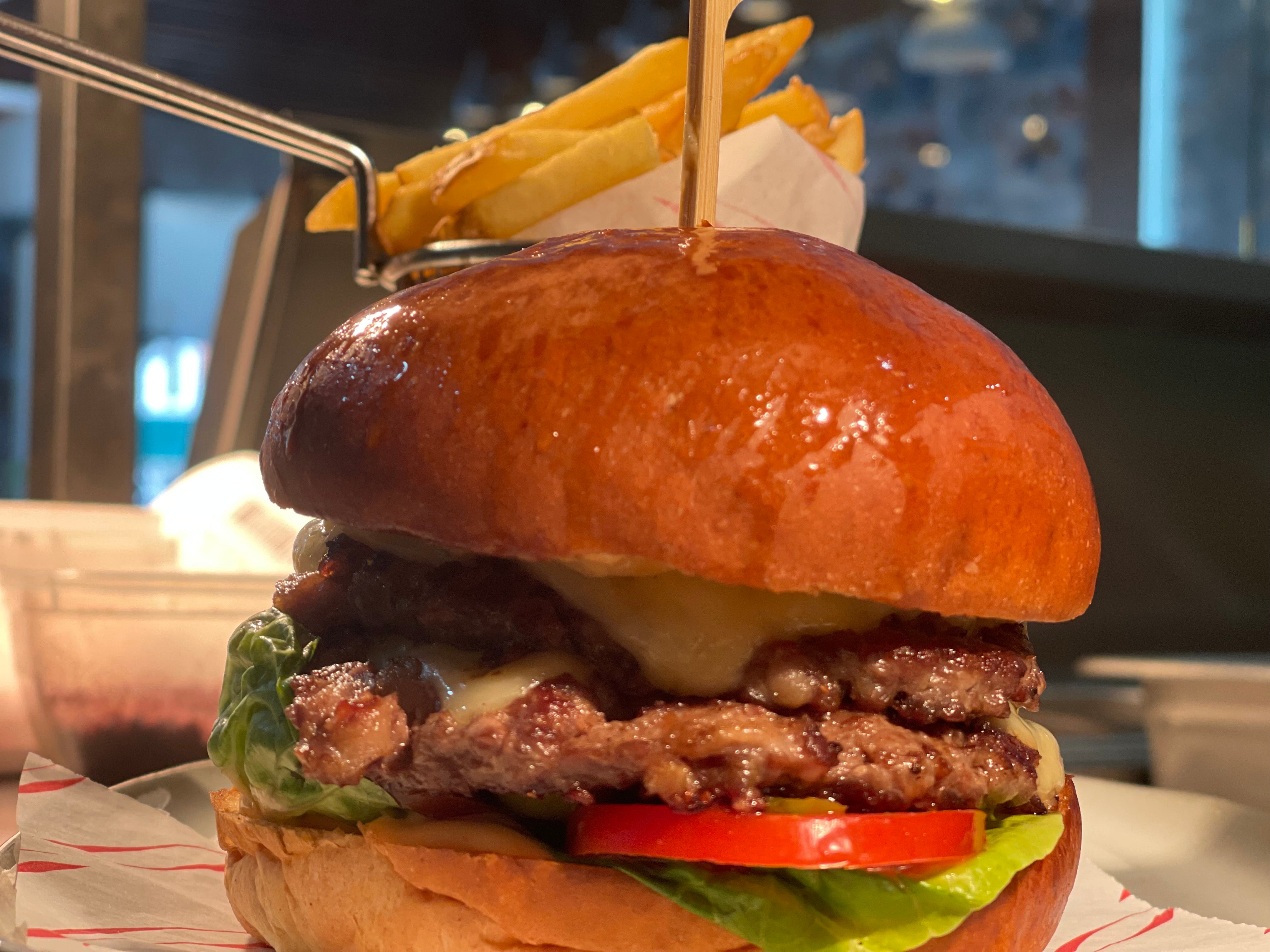 Classic Naya Beef Burger
