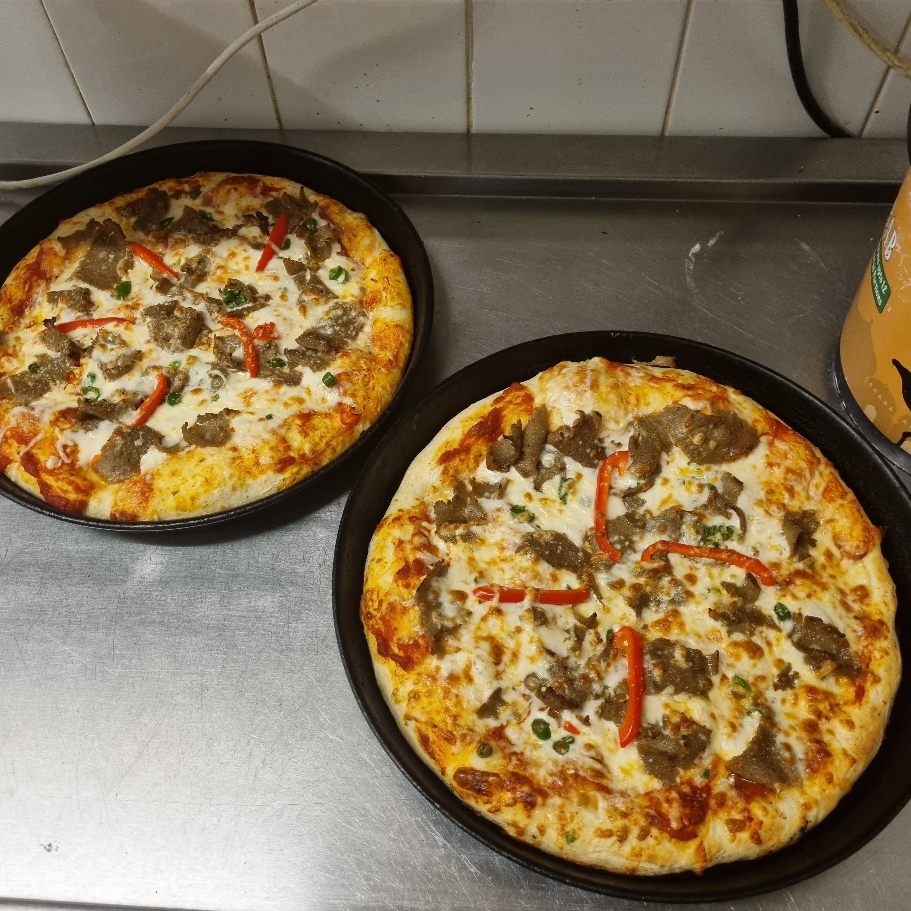 HUT PIZZA