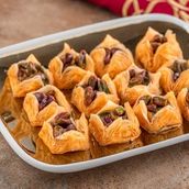 Pistachio Buqaj Plate