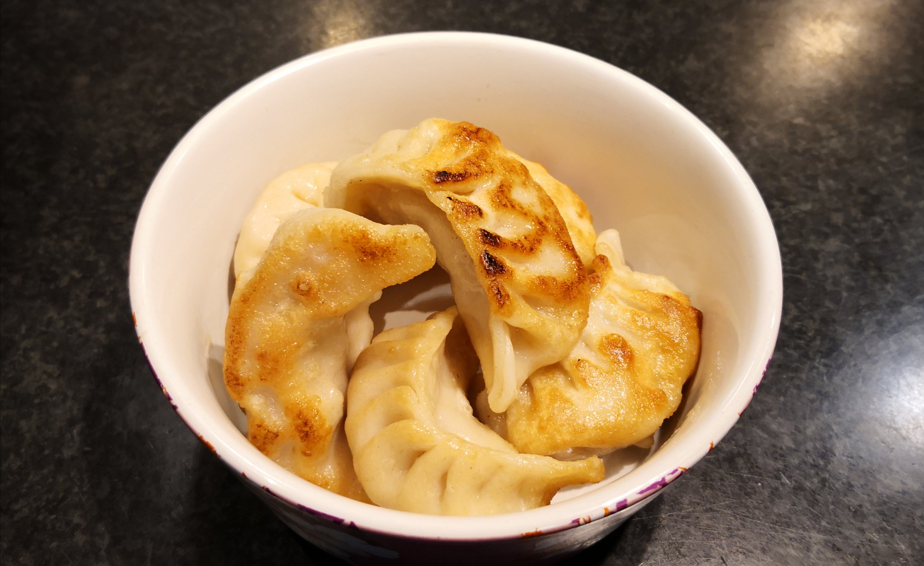 Pan Fried Pork Dumpling (6) 煎猪肉水饺