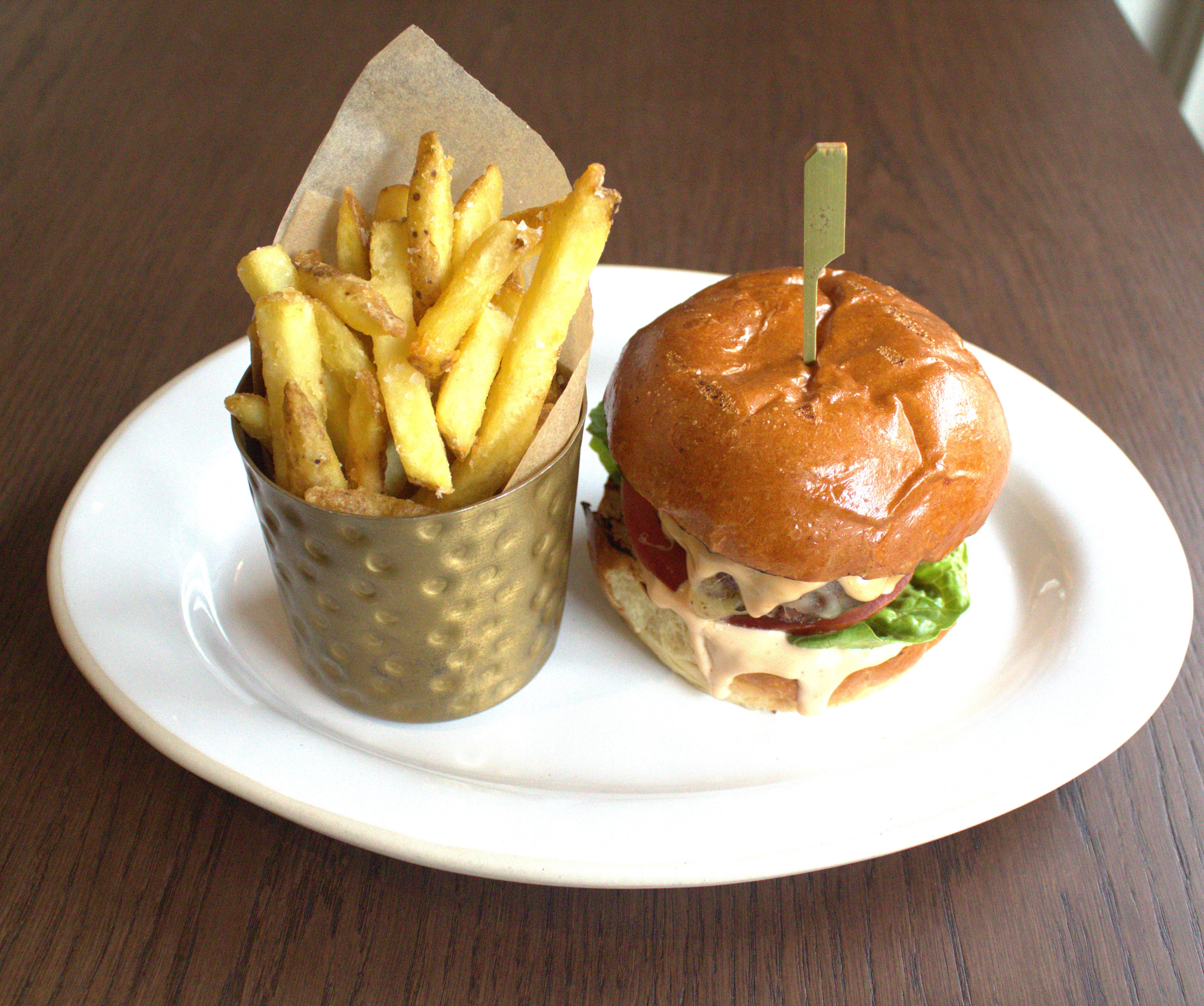 Classic Cheeseburger