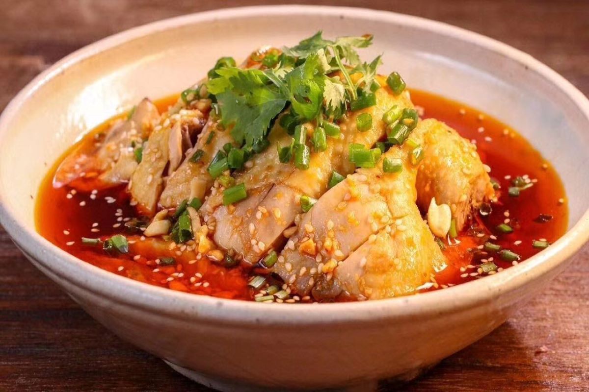 Cold Chicken Appetizer with Spicy Sauce  口水鸡