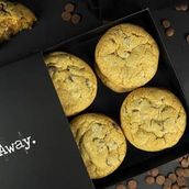 Box Of 8 piece Chocolate Chip Cookies