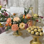 Golden Vase and Ferrero Set