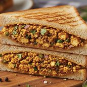 GRILL PANEER SANDWICH (1 plate)