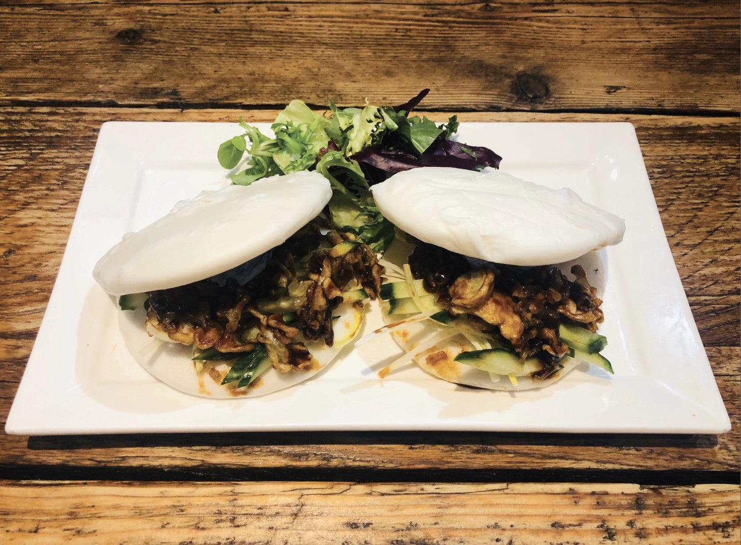 Two Teriyaki Vegetables Bao 照烧蔬菜夹馍