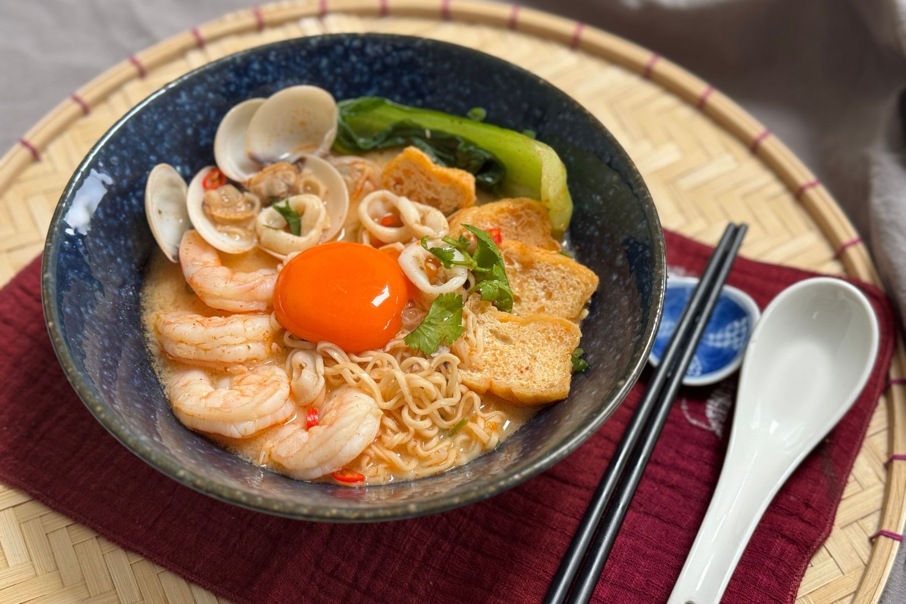 Tom Yum Mama Seafood Noodles