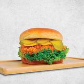 Crunchy Cheesy Jalapeno Chicken Burger