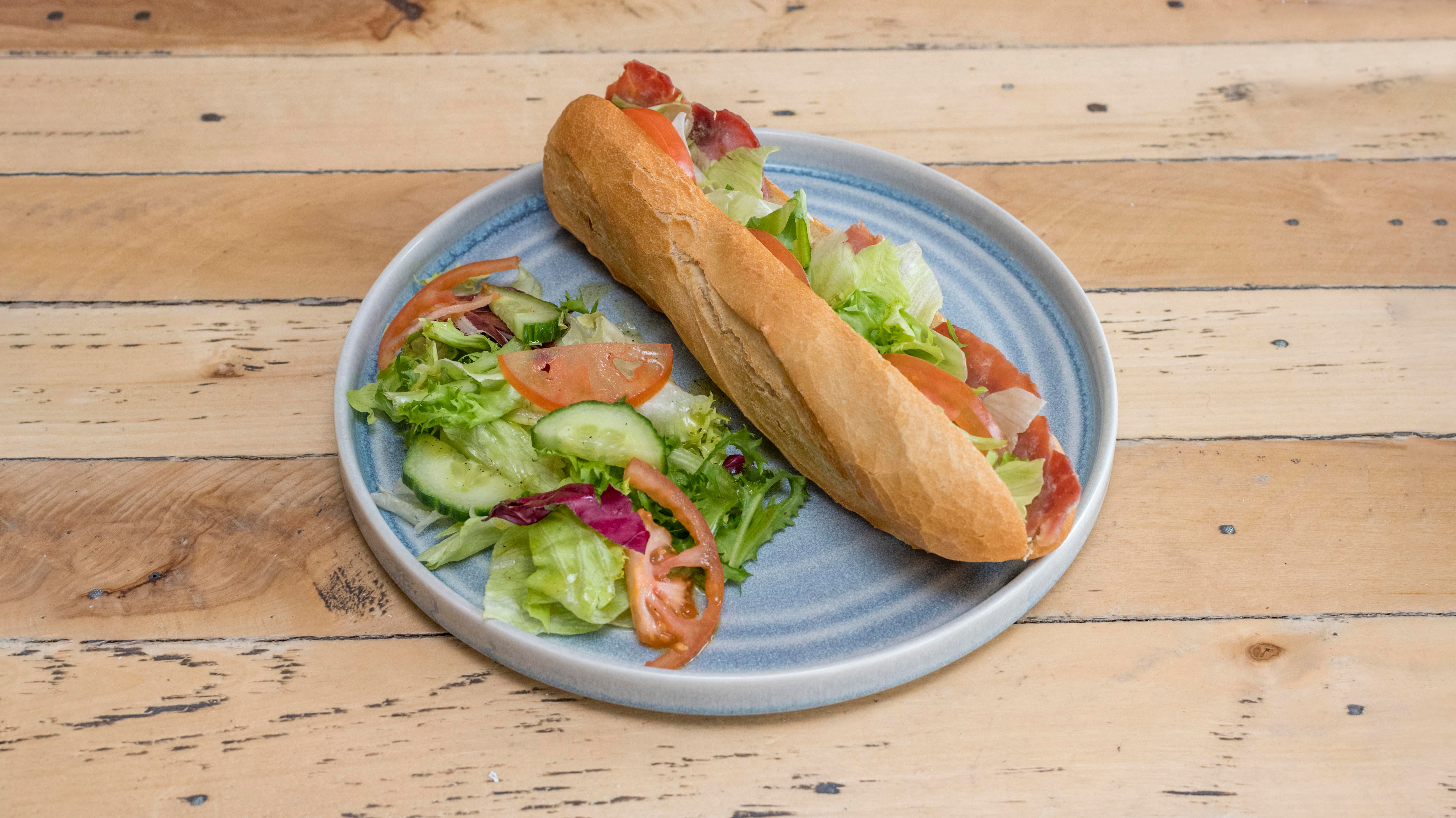 BLT (Bacon, Lettuce and Tomato)