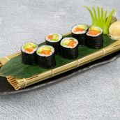 Salmon Avocado Maki
