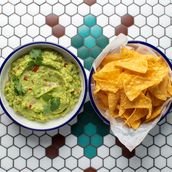 Guacamole & Chips (Vegan)