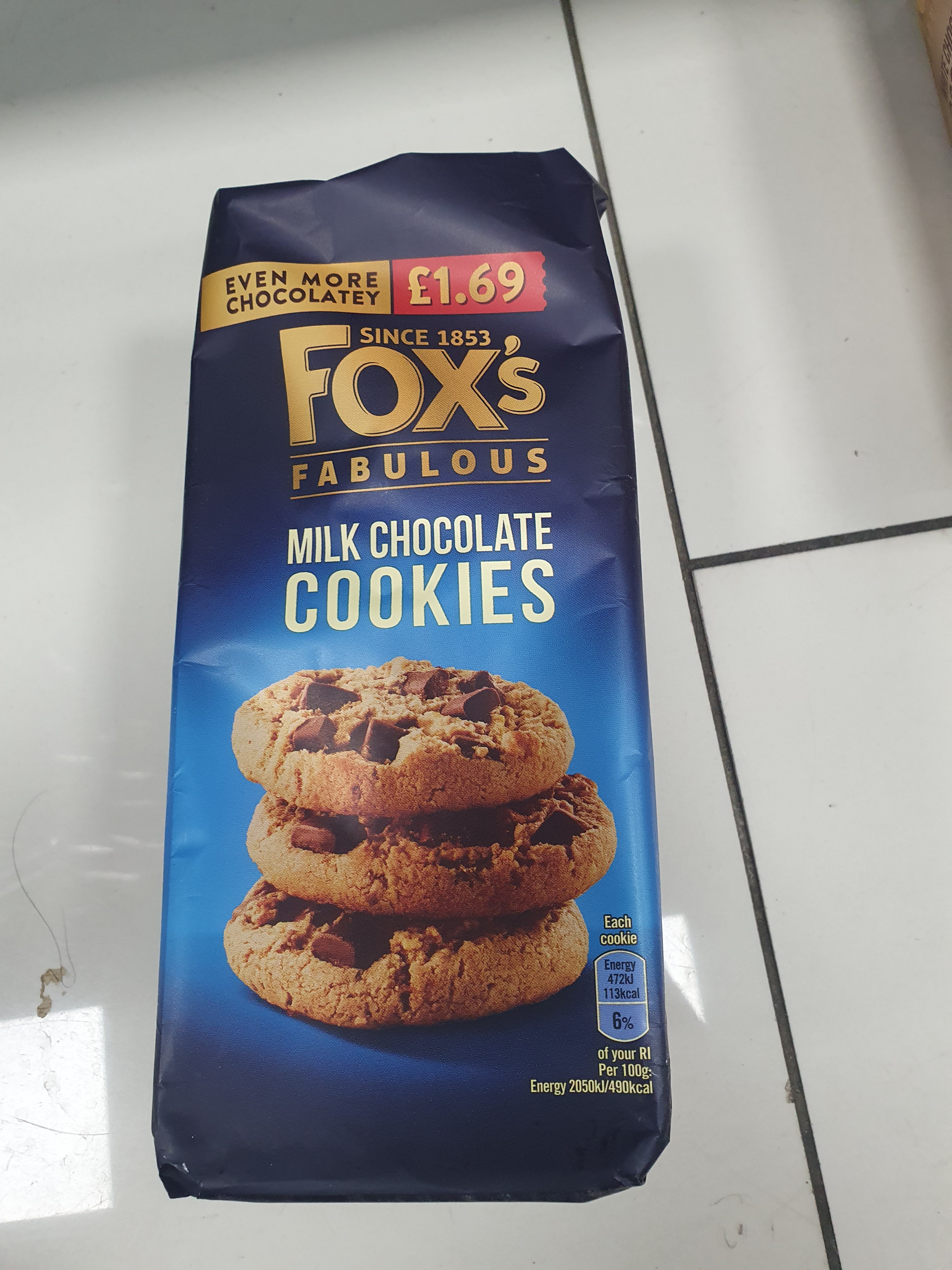 Fox milk chocolate cookies