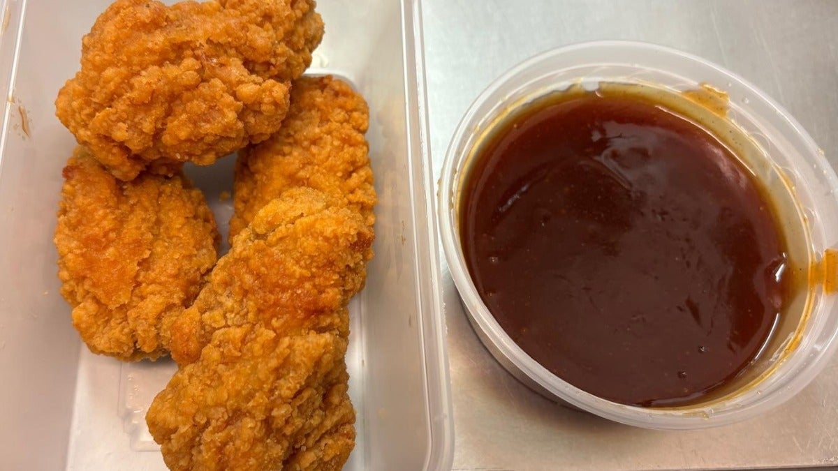 BBQ鸡翼 Hot Wings with BBQ Sauce (4, Spicy)