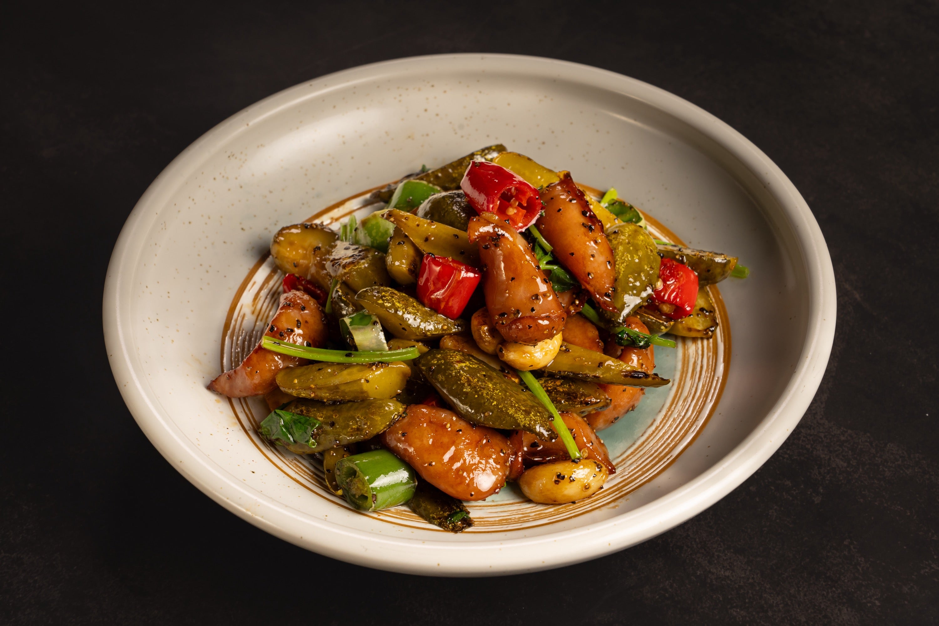 Zingy Sausage and Pickled Cucumber Stir-Fry 下酒.黑椒渣男