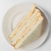 Combo Turkey And Cheese Sandwich Chips Soft Drink