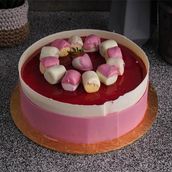  Marshmallow Strawberry Torte 