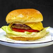 Cocktail Beef Burger 